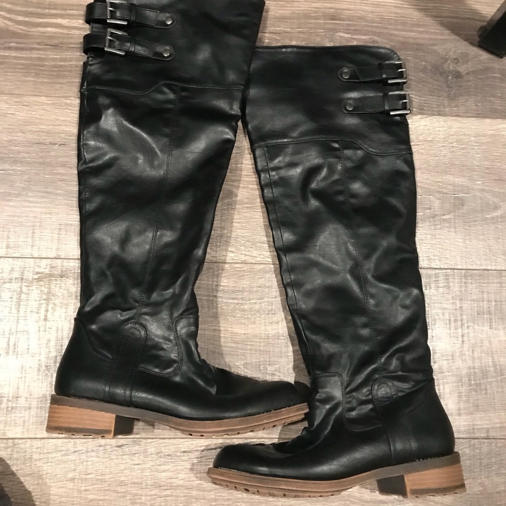 Maurice’s Knee High Boots 7.5